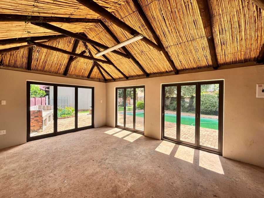 4 Bedroom Property for Sale in La Hoff North West